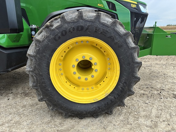 2025 John Deere 8R 410 - Photo13