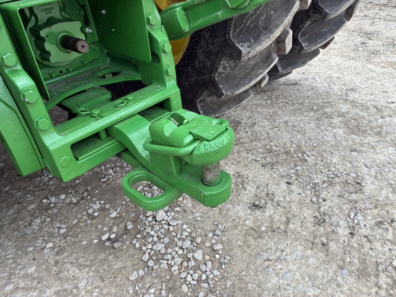 2025 John Deere 8R 410 - Photo30