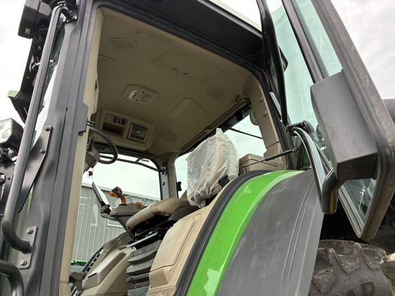 2025 John Deere 8R 410 - Photo36