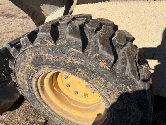 2014 John Deere 320E - Photo10