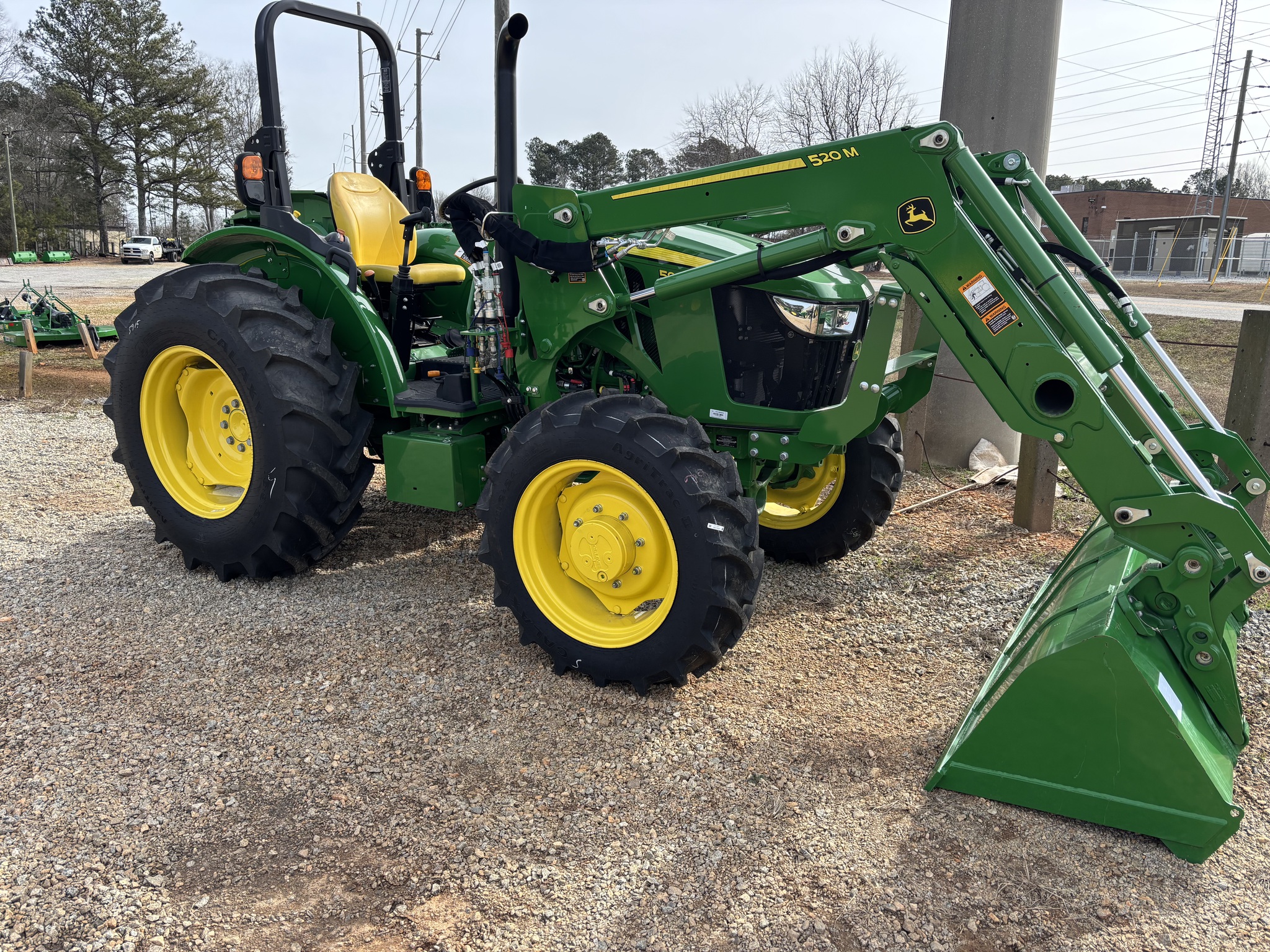 John Deere 5060E Image 2
