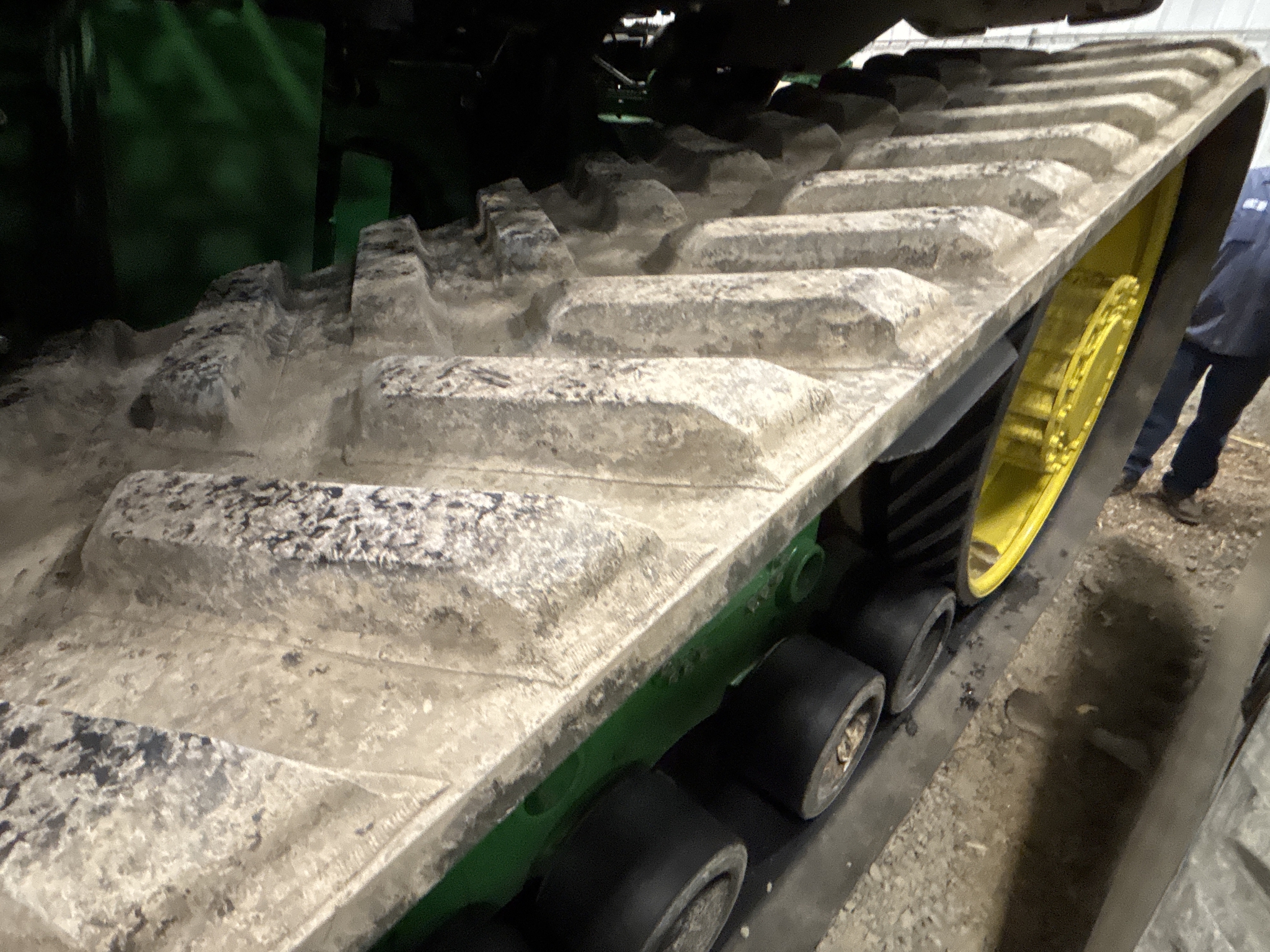 Used 2024 John Deere 9RT 540 Track Tractors at Koenig Equipment in Anna, OH - PhotoXL5