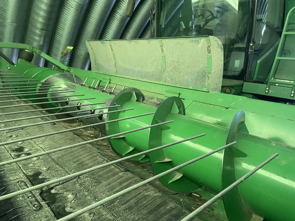 Used 2013 John Deere S670 Combines at Horizon Ag & Turf in St. Paul, AB - Photo11