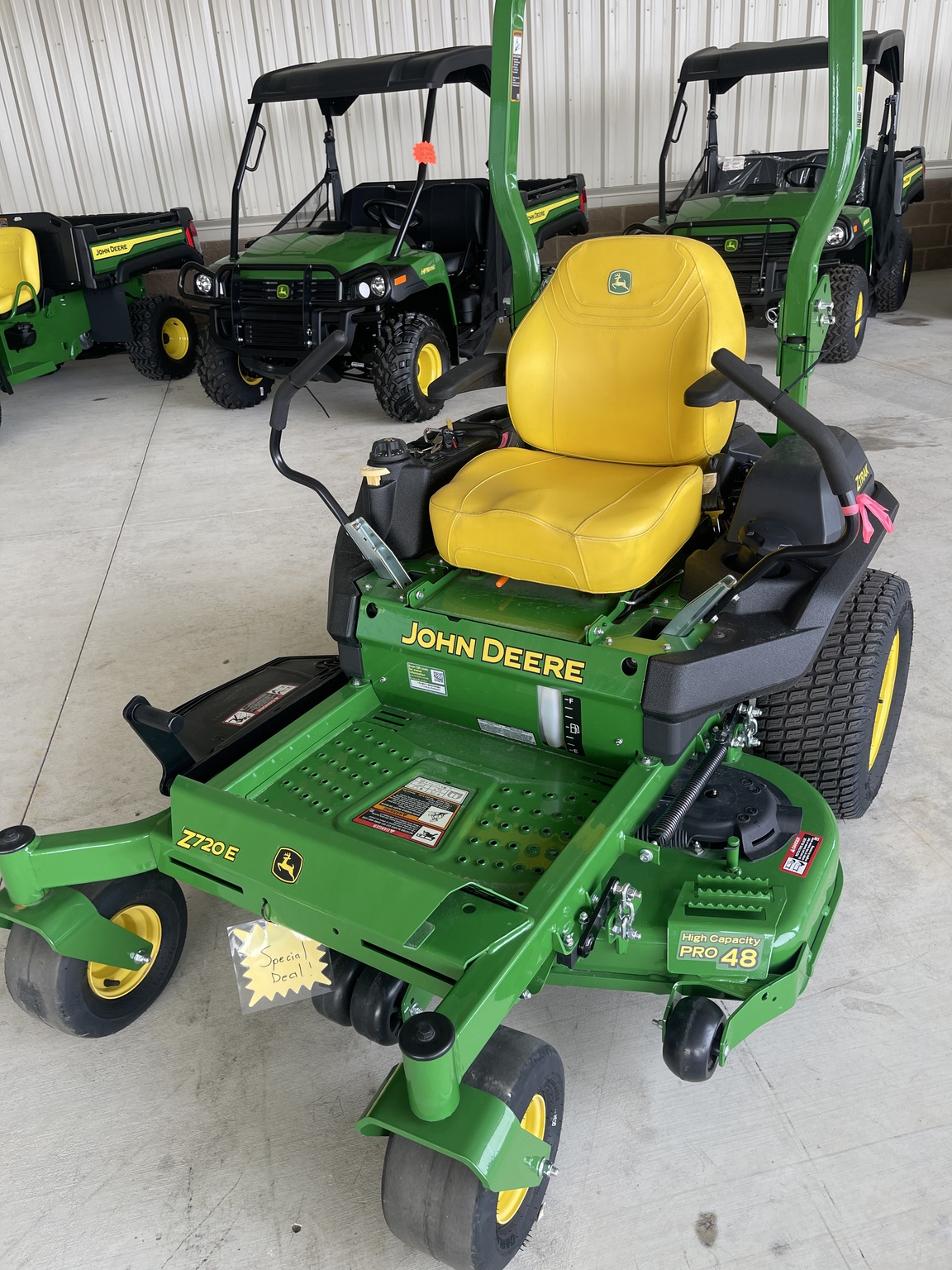 2023 John Deere Z720E