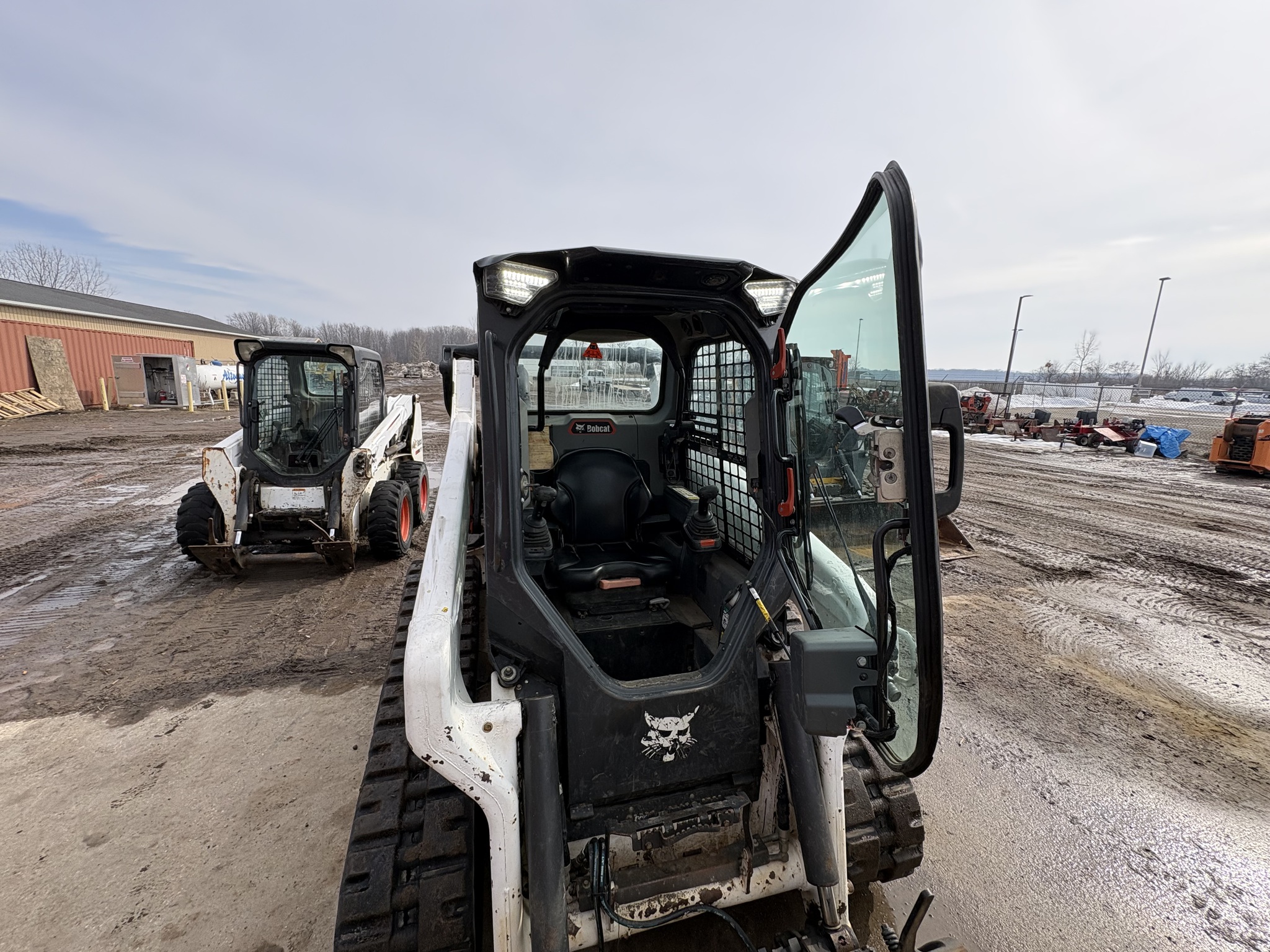 2021 Bobcat T66 Image 3