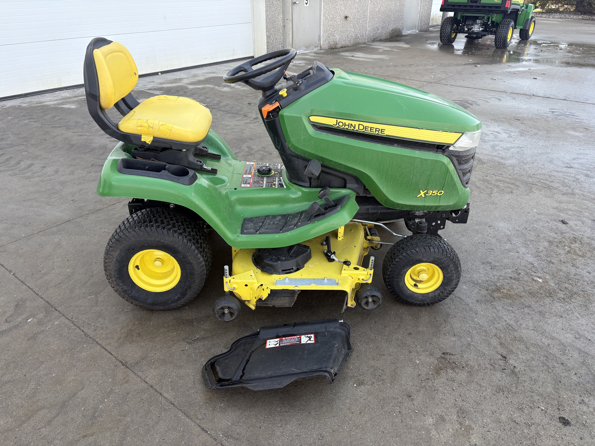 2018 John Deere X350 Image 2