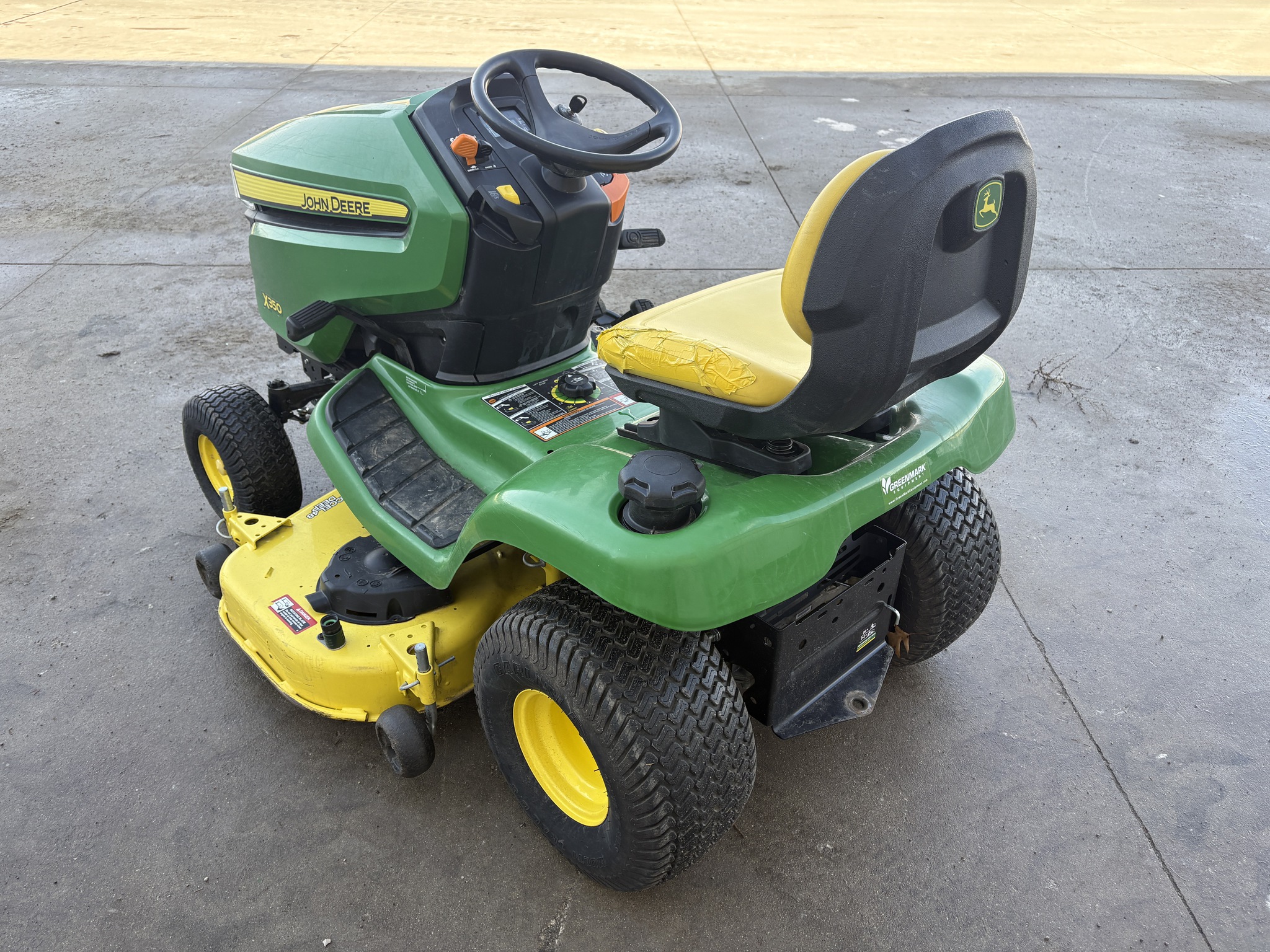 2018 John Deere X350 Image 5