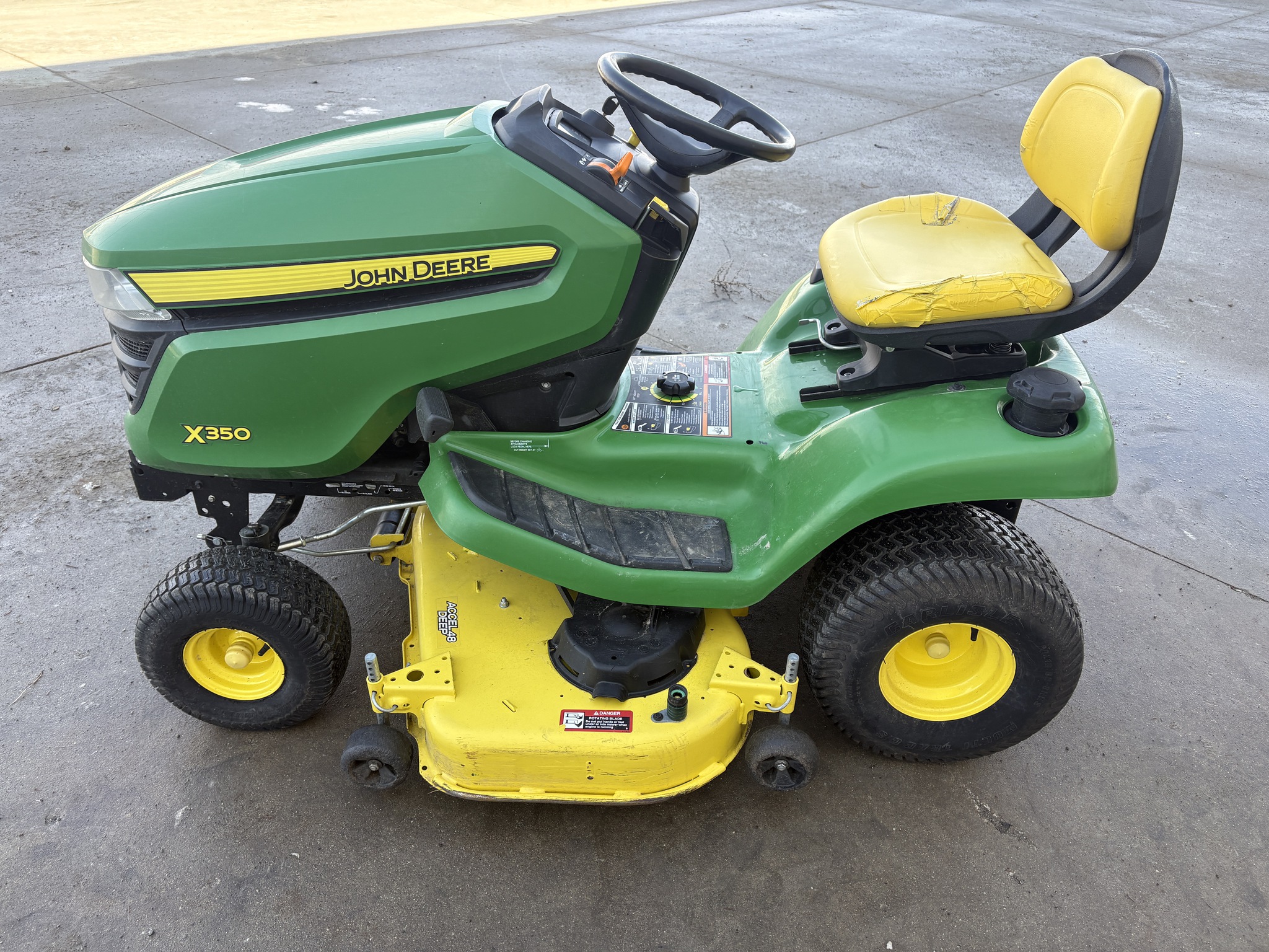 2018 John Deere X350 Image 6