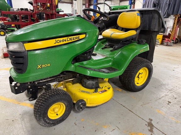 Photo of 2008 John Deere X304