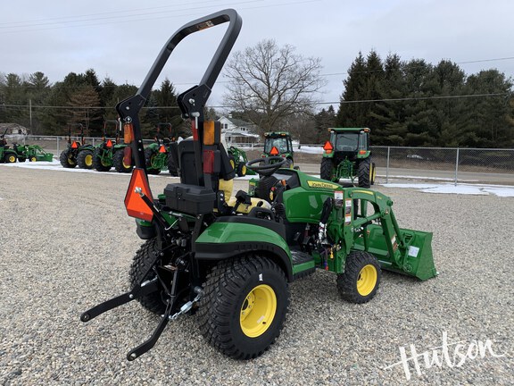 Photo of 2025 John Deere 1025R