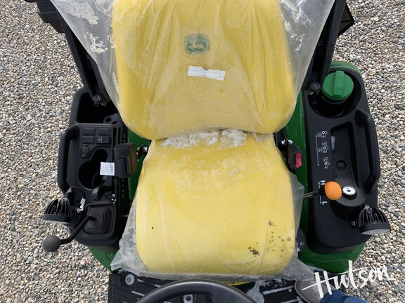 Photo of 2025 John Deere 1025R