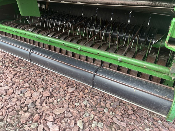 2018 John Deere 560M (10th thumbnail)