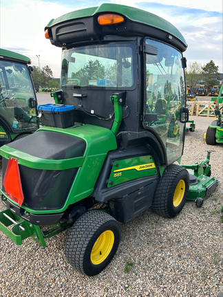 Used 2022 John Deere 1585 Commercial Front Mowers at Horizon Ag & Turf in Edmonton West, AB - Photo3