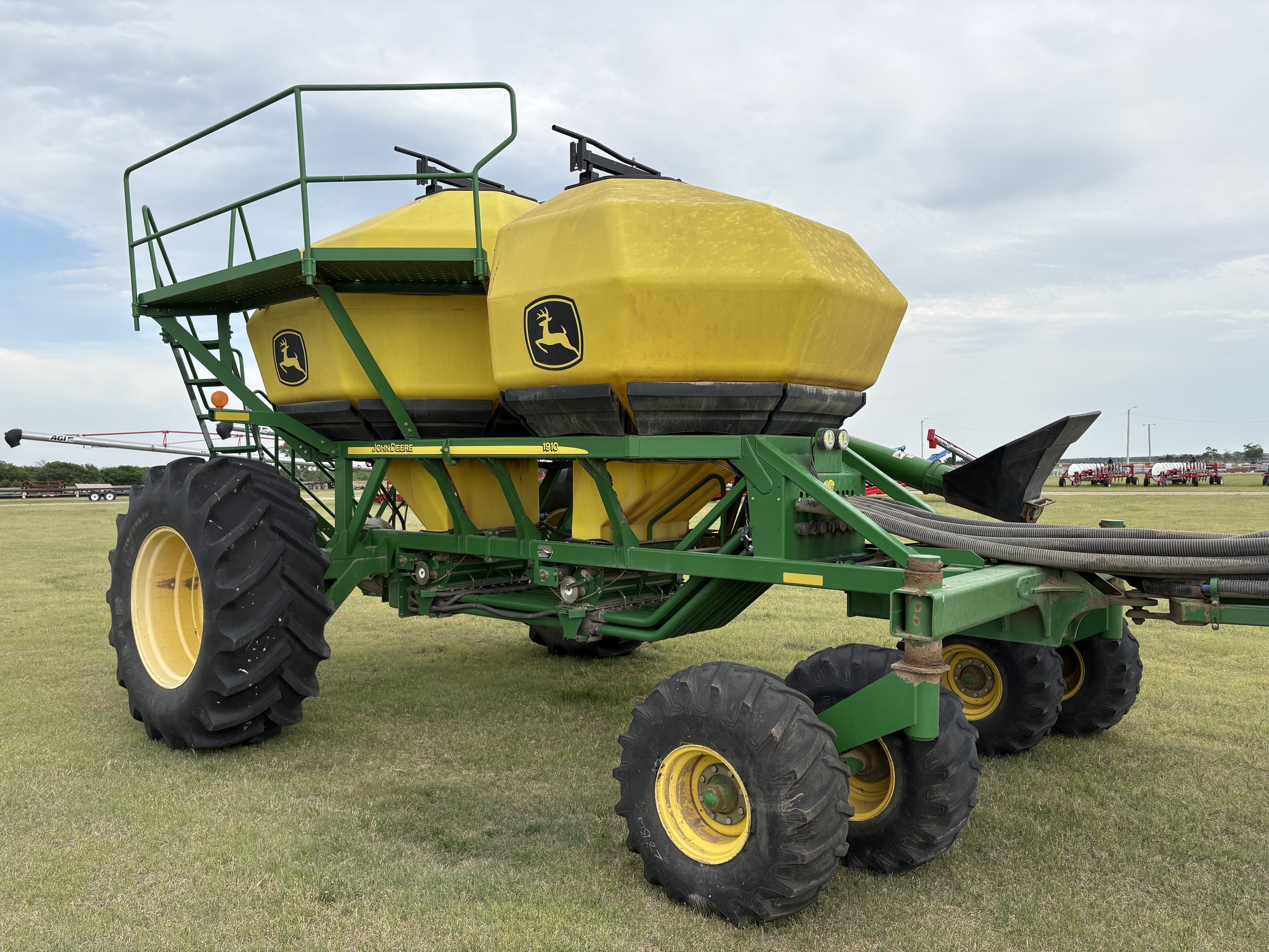 2009 John Deere 1890 Image 7