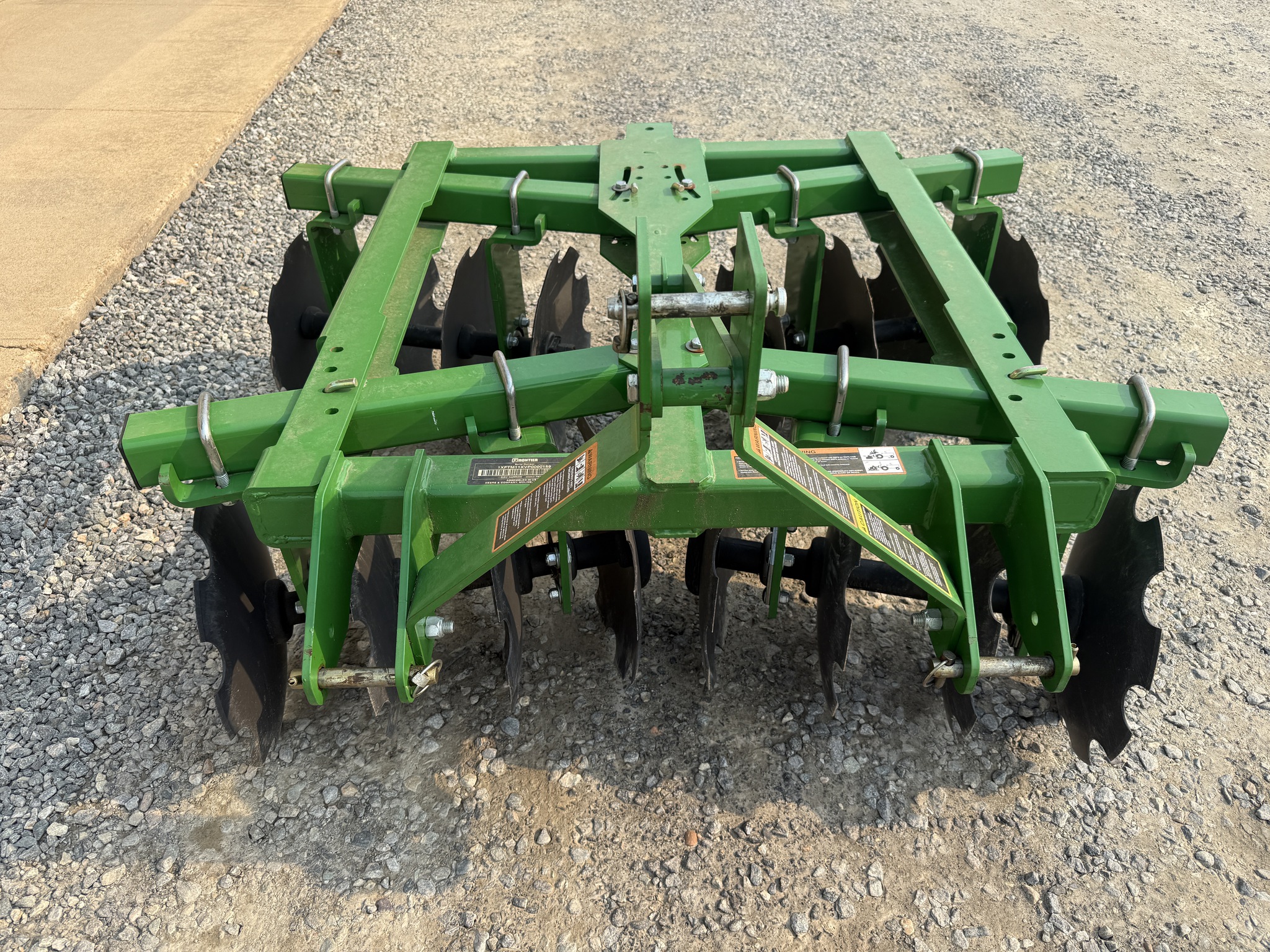 2023 Frontier TM1164 Image 1