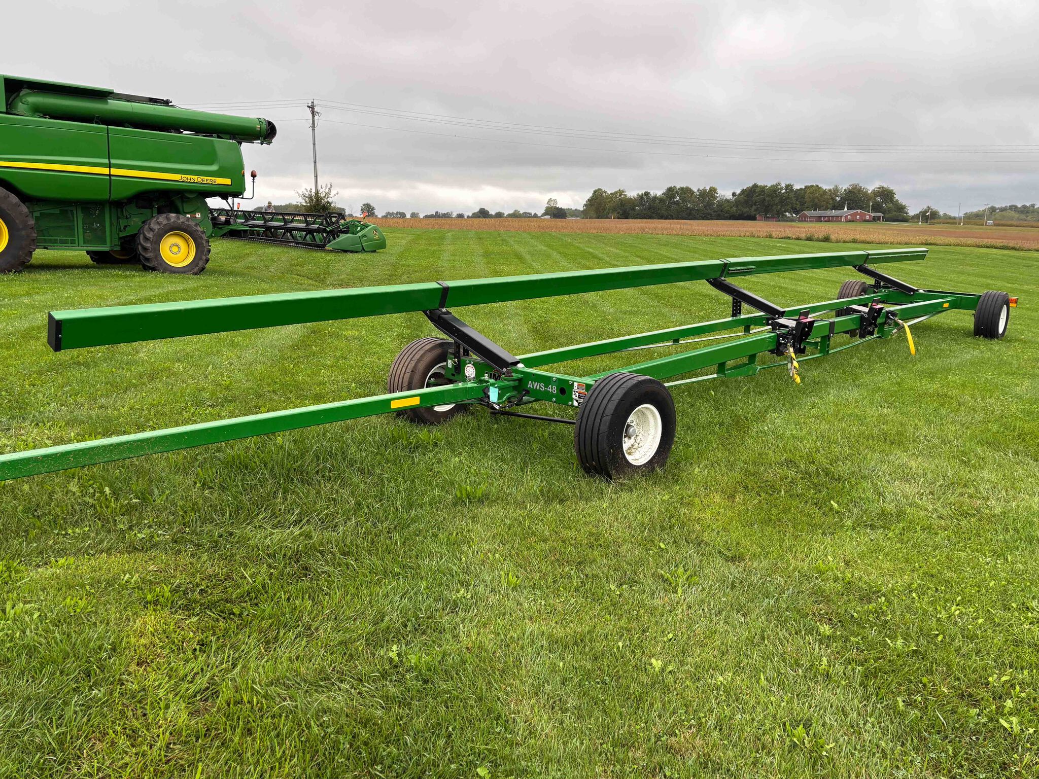 Used  Unverferth AWS-48 Header carts at Koenig Equipment in Oxford, OH - PhotoXL0