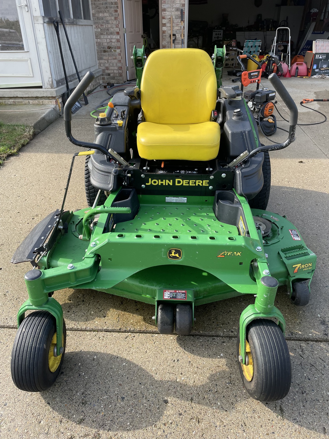 2013 John Deere Z930M Image 3