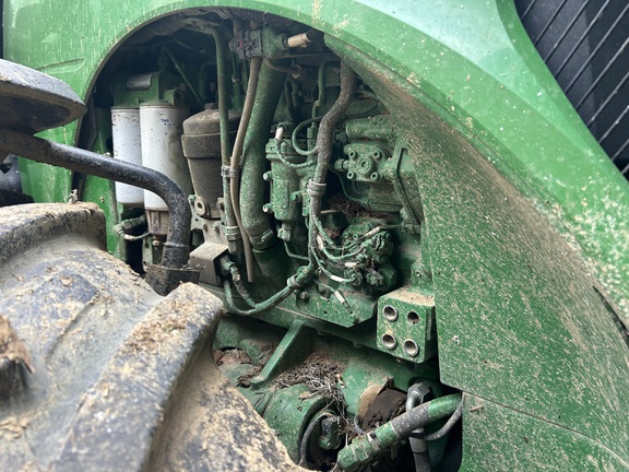 Photo of 2014 John Deere 8335R