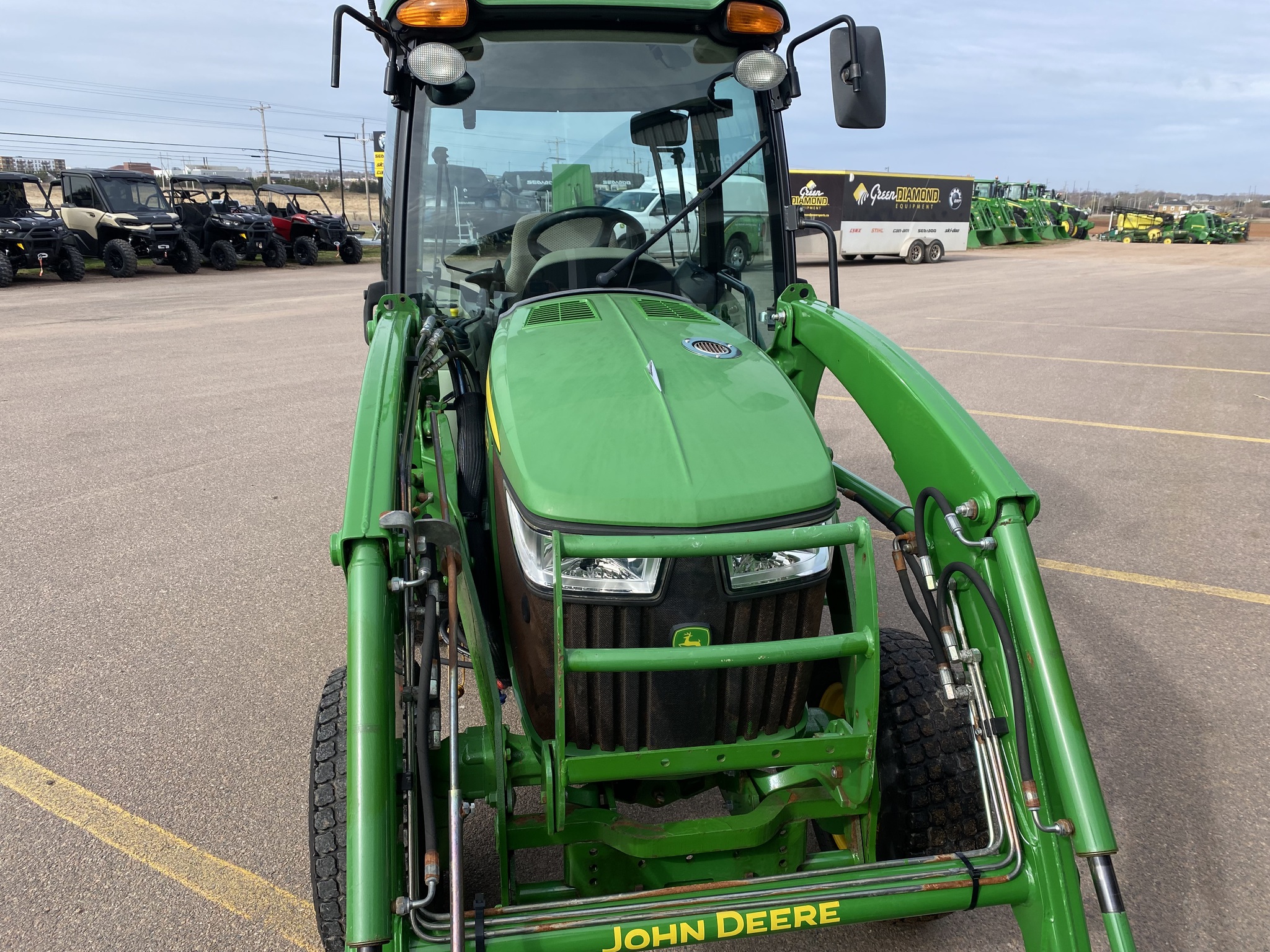 2018 John Deere 3039R Image 2