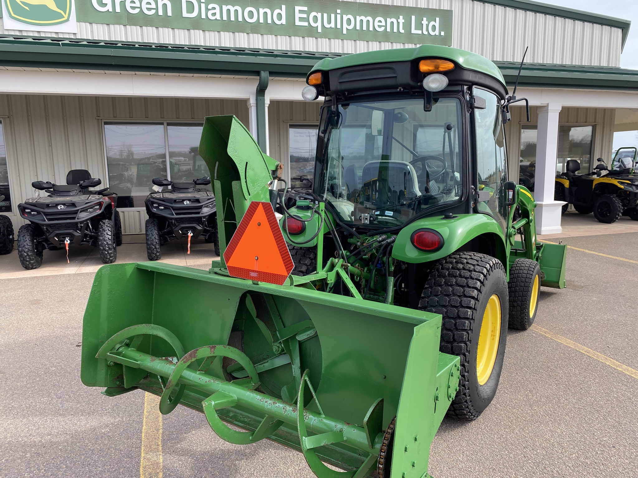 2018 John Deere 3039R Image 4