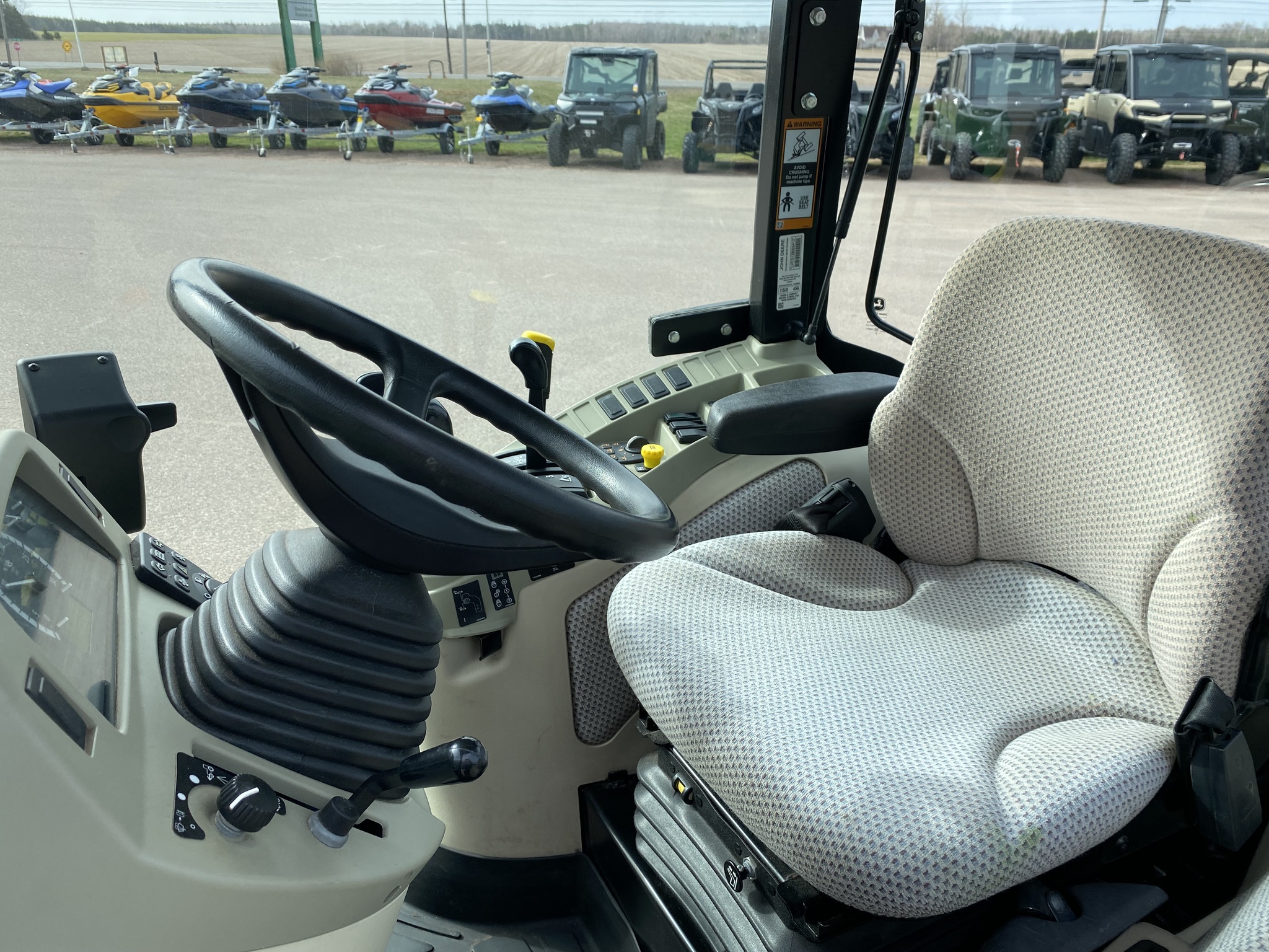 2018 John Deere 3039R Image 9
