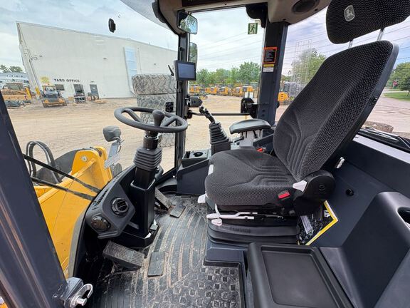2024 John Deere 324P