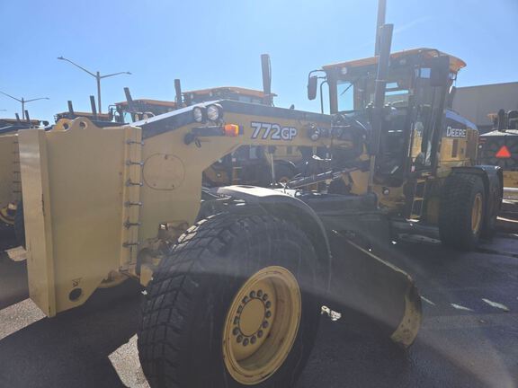 Photo of a 2018 John Deere 772G