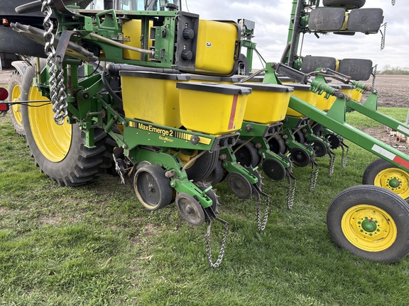  John Deere 7300 - Photo2