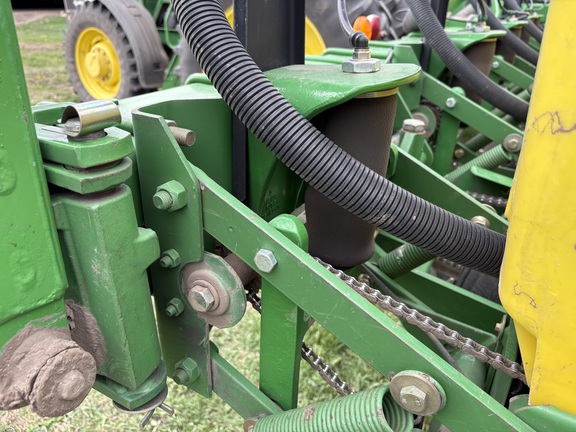  John Deere 7300 - Photo8