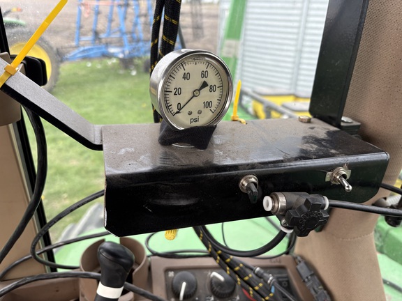  John Deere 7300 - Photo12