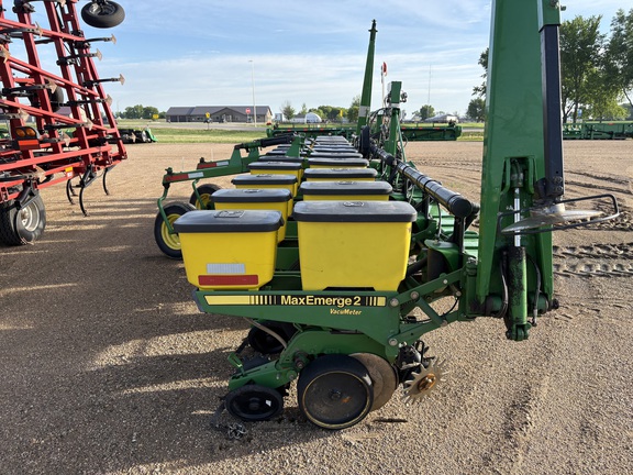  John Deere 7300 - Photo3