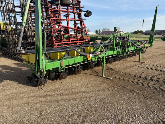  John Deere 7300 - Photo2