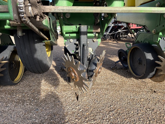  John Deere 7300 - Photo4