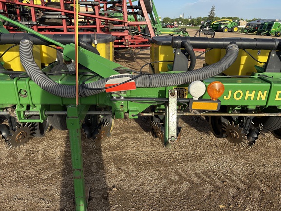  John Deere 7300 - Photo6