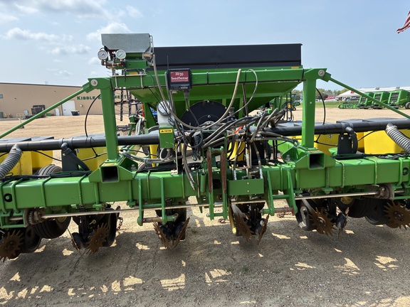 1994 John Deere 7300 - Photo19