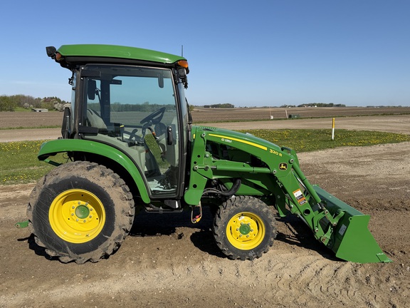 2026 John Deere 3039R - Photo2