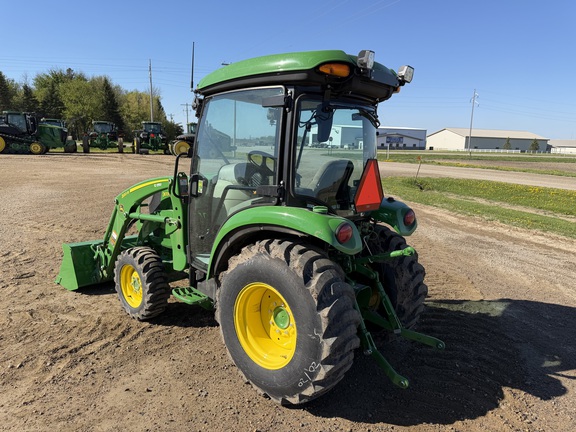 2026 John Deere 3039R - Photo5