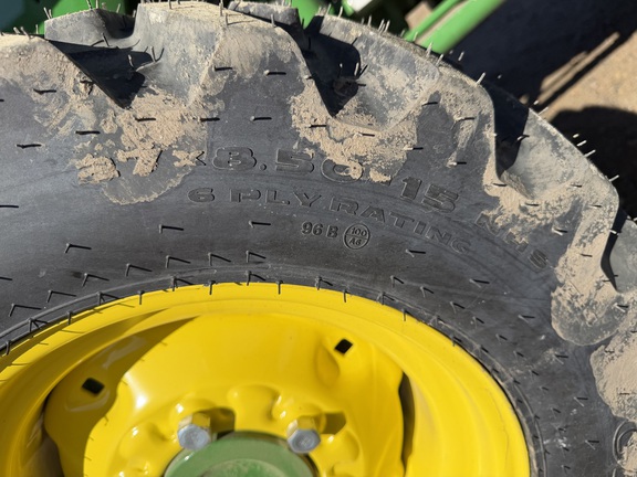2026 John Deere 3039R - Photo9