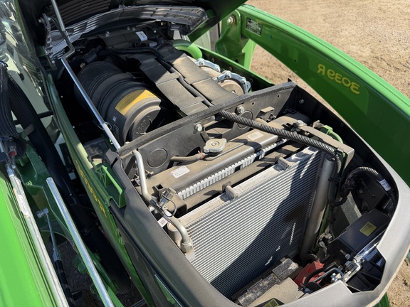 2026 John Deere 3039R - Photo21