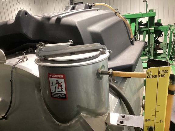 2024 John Deere 612R - Photo6