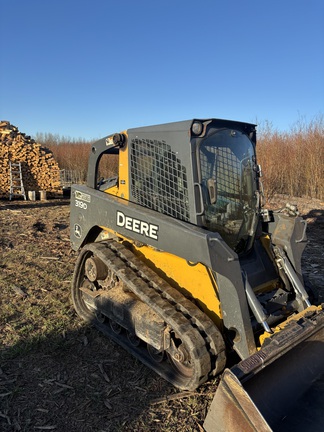 John Deere 319D