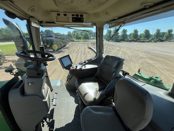 2014 John Deere 8320R - Photo32