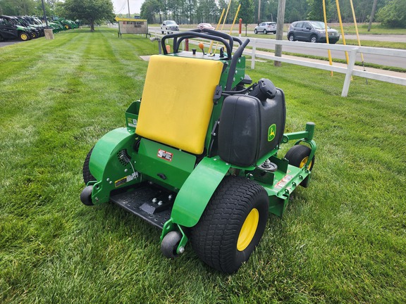 2023 John-Deere 648R