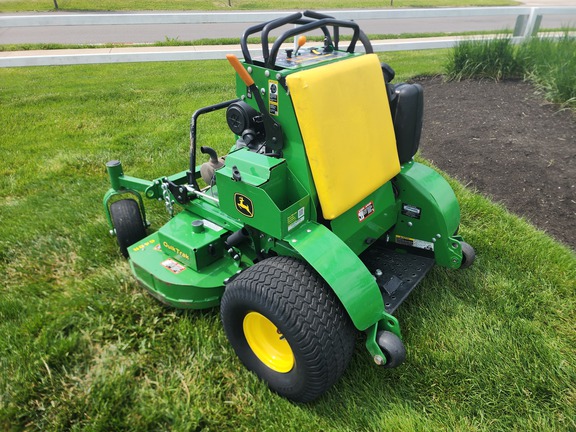 2023 John-Deere 648R