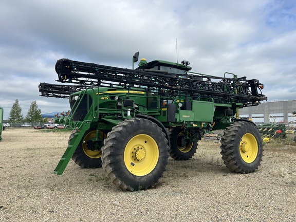 Photo of a 2011 John Deere 4730