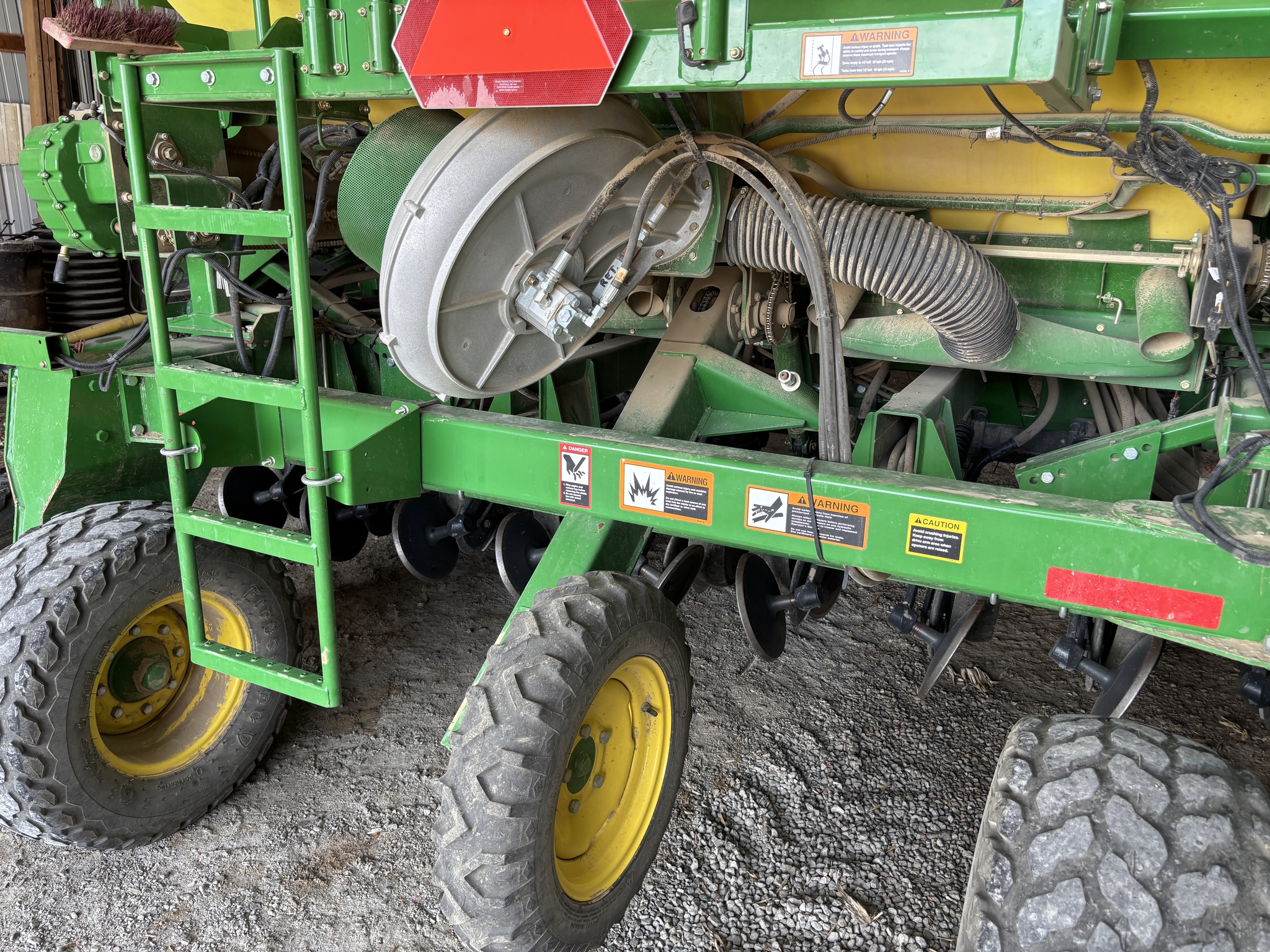 Used 2012 John Deere 1990 Air Drills and Seeders at Koenig Equipment in Anna, OH - PhotoXL5