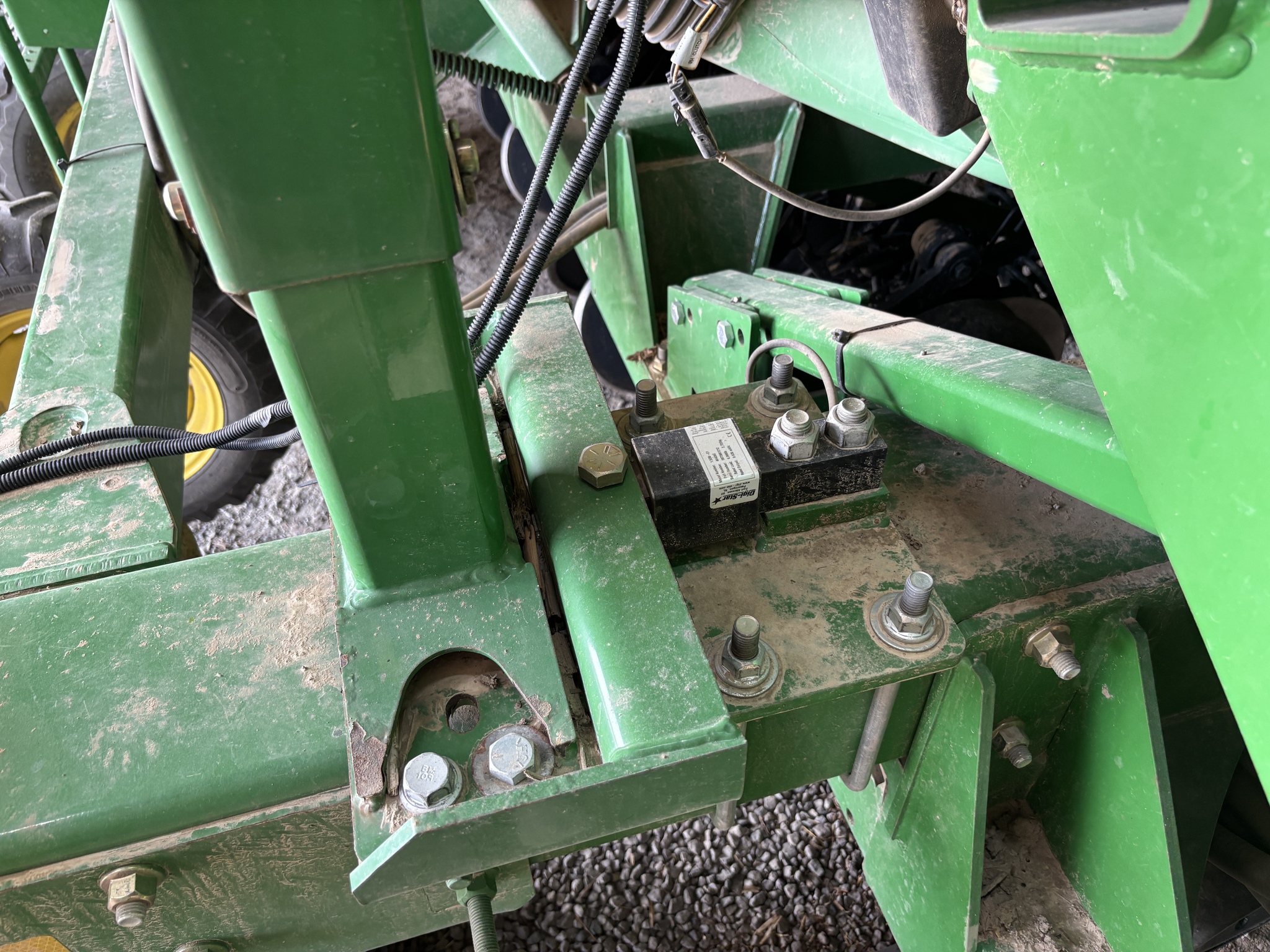 Used 2012 John Deere 1990 Air Drills and Seeders at Koenig Equipment in Anna, OH - PhotoXL14