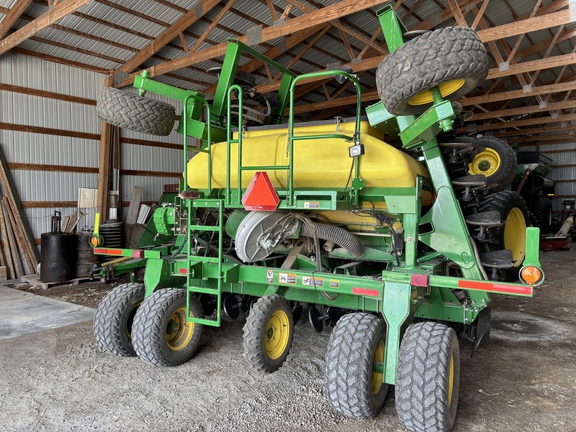 Used 2012 John Deere 1990 Air Drills and Seeders at Koenig Equipment in Anna, OH - Photo2