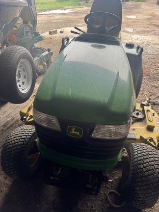Photo of 2008 John Deere X740