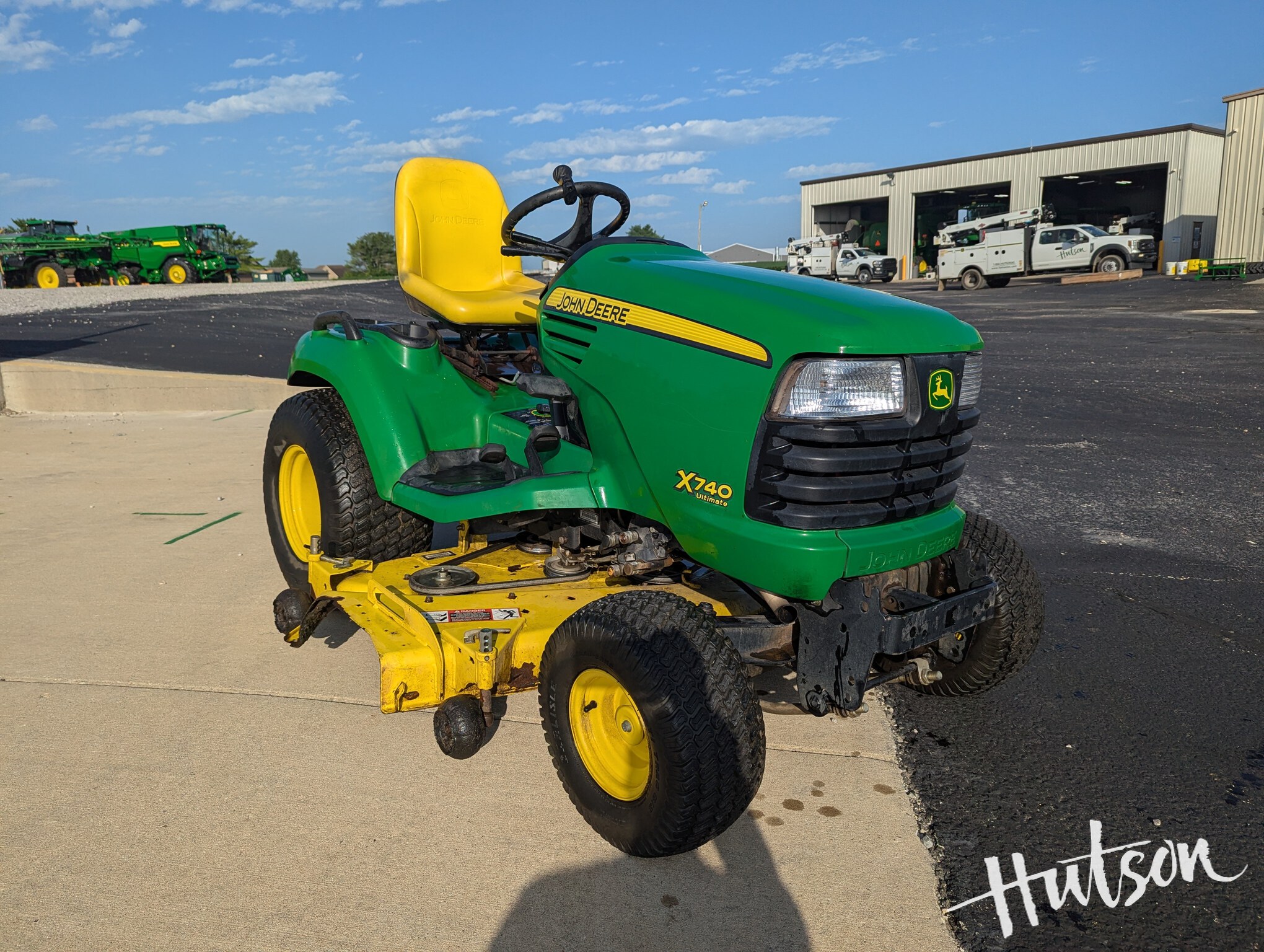 2008 John Deere X740